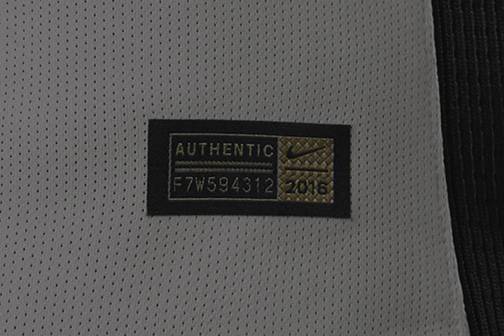 How to See If a Football Shirt Is Fake